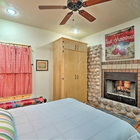 Charming Hilltop Cottage In Medicine Park! Exterior foto
